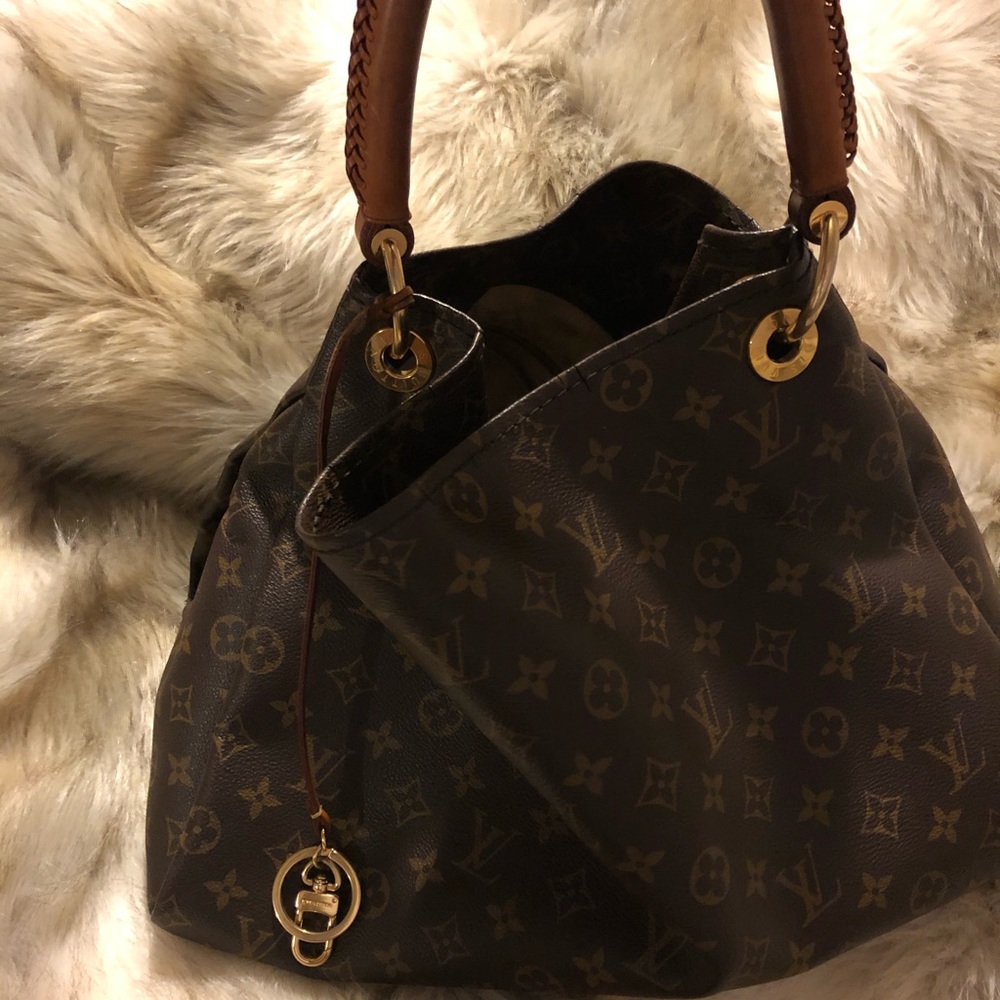 Louis Vuitton Monogram Canvas Slouch Hobo in Brown and Tan - Picture 6 of 7